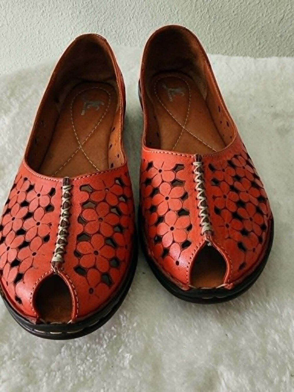 JC Made in Italy Red Perforated Leather Flats Size 3